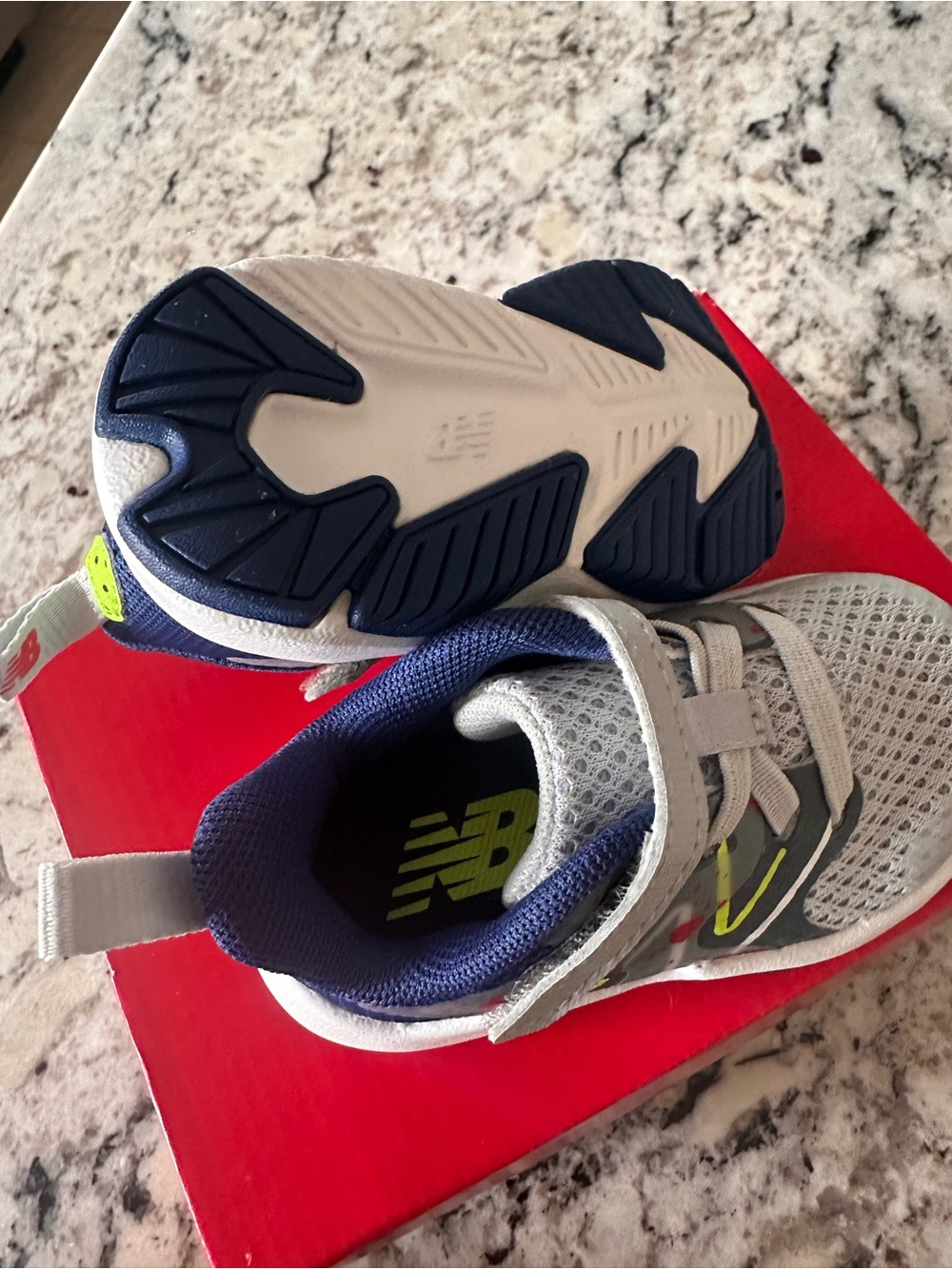 New Balance Rave Run v2 Baby Shoe - Picture 4 of 4